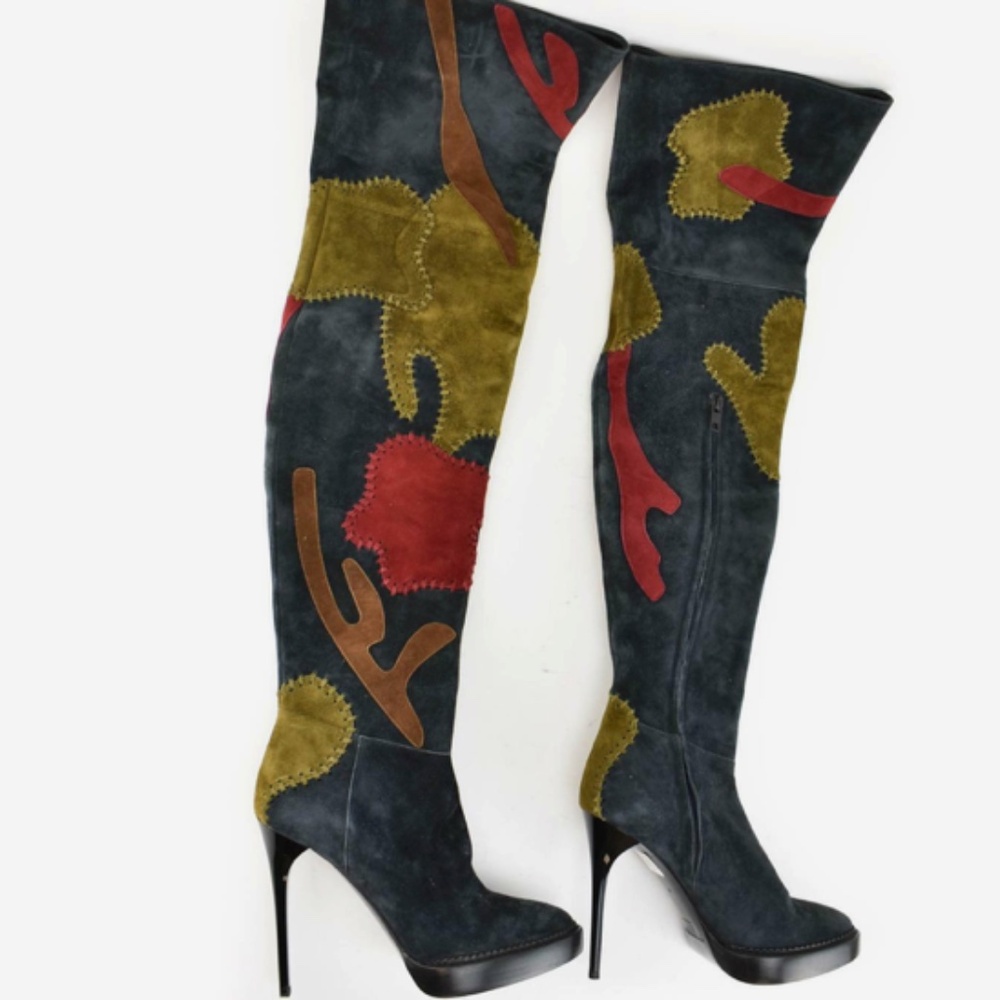 BURBERRY SUEDE HEELS